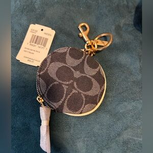 Round coin purse/keychain